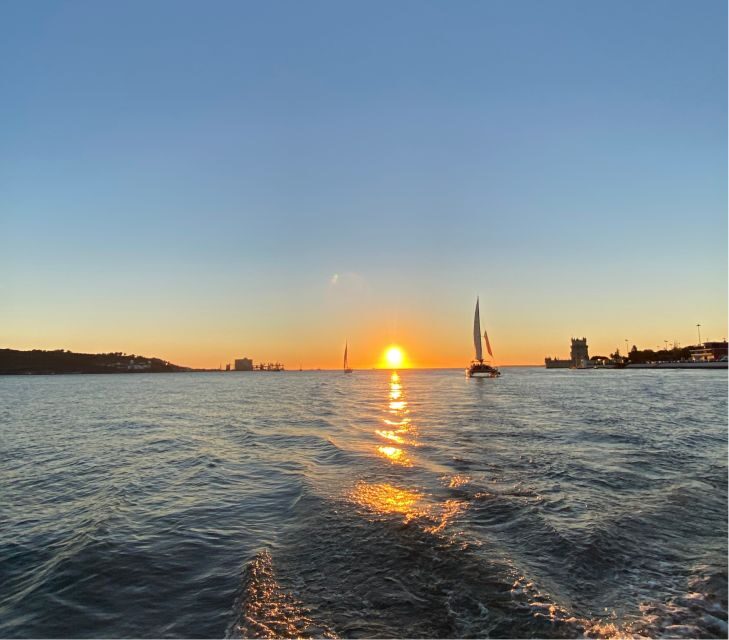 Lisbon: Sunset Boat Tour with Wine - Getting on board at Royal Marine, Doca de Belém (and what to bring)