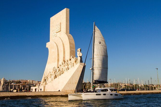 Lisbon: Sunset Cruise With Drinks on Spacious Yacht - Up the Right Bank to Cristo Rei: Concrete Facts and City Views