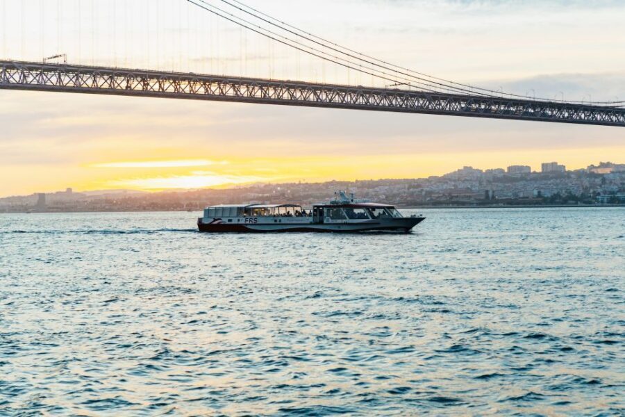 Lisbon: Sunset Cruise with Welcome Drink and Snacks - Key Things I’d Watch For