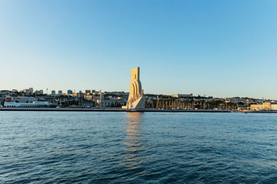 Lisbon: Sunset Cruise with Welcome Drink and Snacks - Who Should Book This Cruise, and Who Might Skip It