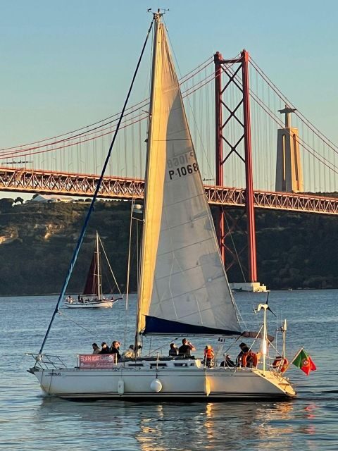 Lisbon Sunset Sensations 2h Cruise - Sunset over Lisbon: wine, snacks, and a steady conversation flow