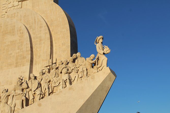 Lisbon: Sunset SpeedBoat Tour - Belém Tower, the Discoveries Monument, and MAAT in one ride