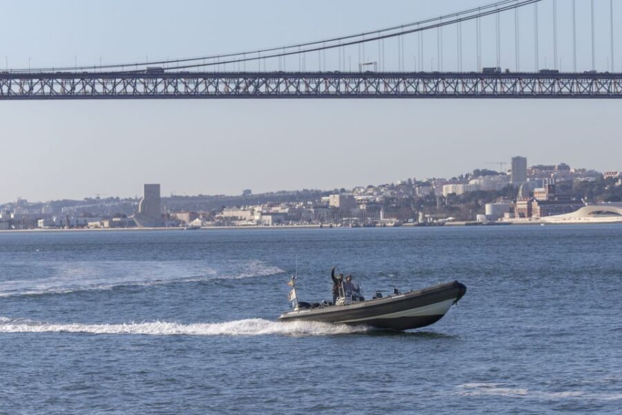 Lisbon: Sunset SpeedBoat Tour - FAQ
