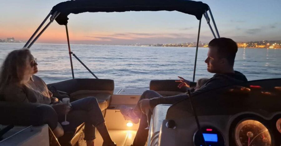 Lisbon: Tagus River Boat Sunset and Night Champagne Tour - Why This Tagus Sunset Cruise Works Better Than Jumping Between Viewpoints