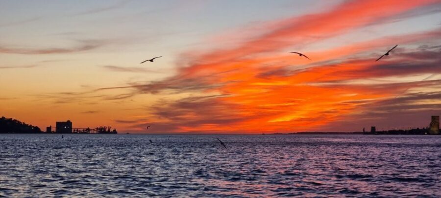 Lisbon: Tagus River Boat Sunset and Night Champagne Tour - Getting On Board: Doca de Belém and Finding the Right Spot