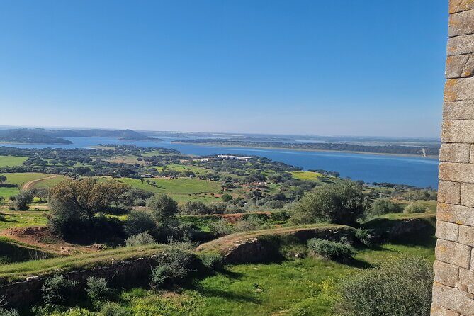Lisbon to Evora: Cork Factory Visit and Wine Tour + hotel pick-up - Cathedral of Évora (Sé de Évora): Romanesque weight meets Gothic lines