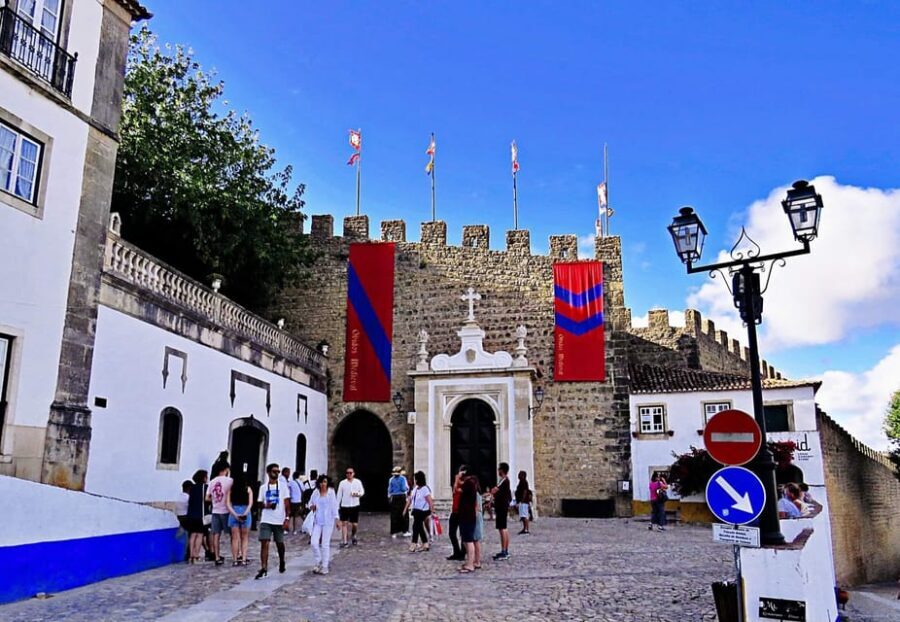 Lisbon to Porto with Óbidos-Nazaré-Fátima-Coimbra-Aveiro - Key Things That Make This Trip Work