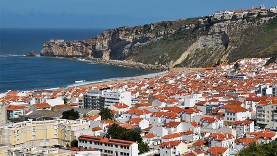 Lisbon to Porto with Óbidos-Nazaré-Fátima-Coimbra-Aveiro - Getting the Most From the Driver and the Private Format