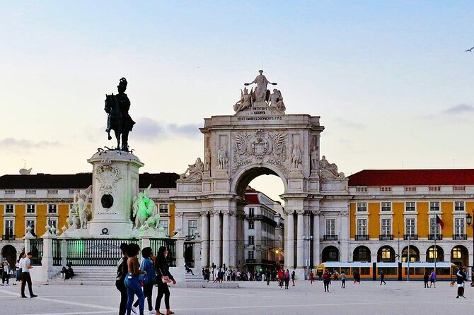 Lisbon to Porto with stop Aveiro-Fátima-Coimbra-Tomar-Nazaré-Óbidos - Aveiro: canals, a moliceiro cruise option, and local sweets