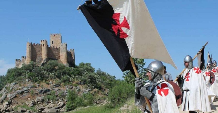 Lisbon: Tomar and Almourol Knights Templar Tour - Lisbon meet-up and the minivan ride that sets the tone