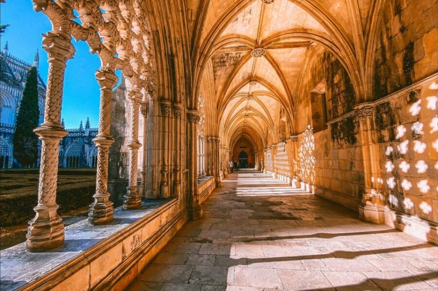 Lisbon: Tomar, Batalha, and Alcobaça Monasteries Tour - Batalha Monastery: Gothic ambition plus Manueline influence
