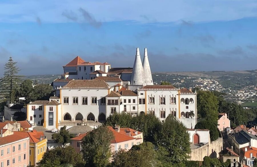 Lisbon: Tour Sintra, Cabo da Roca, Cascais & Belém - Sintra: planning your time at the palace town and Pena Palace