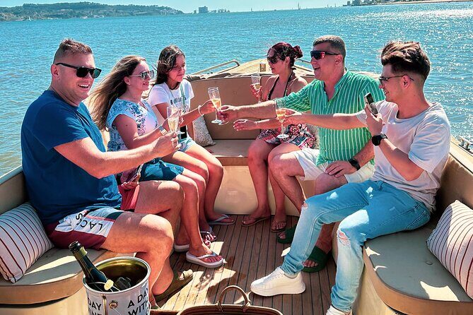 Lisbon – Vinho Verde Wine Premium Boat Experience - Small group energy: what the crew style changes