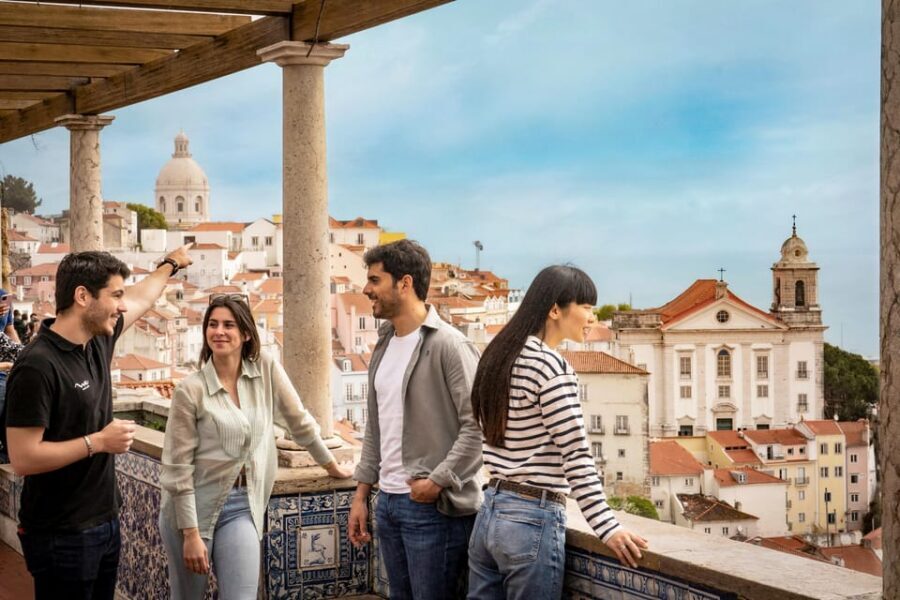 Lisbon: Walking Tour, Belém Neighborhood, Tram and Boat Ride - Meeting at Praça Dom Pedro IV: The Walk Starts Fast