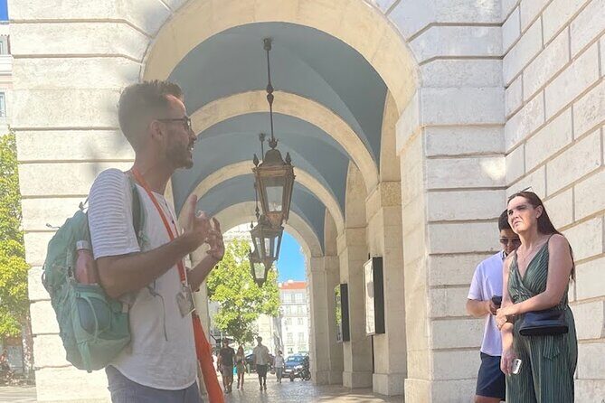 Lisbon Walking Tour - Discover Belém and the Discoveries Age - Praça do Império: a square made for meaning