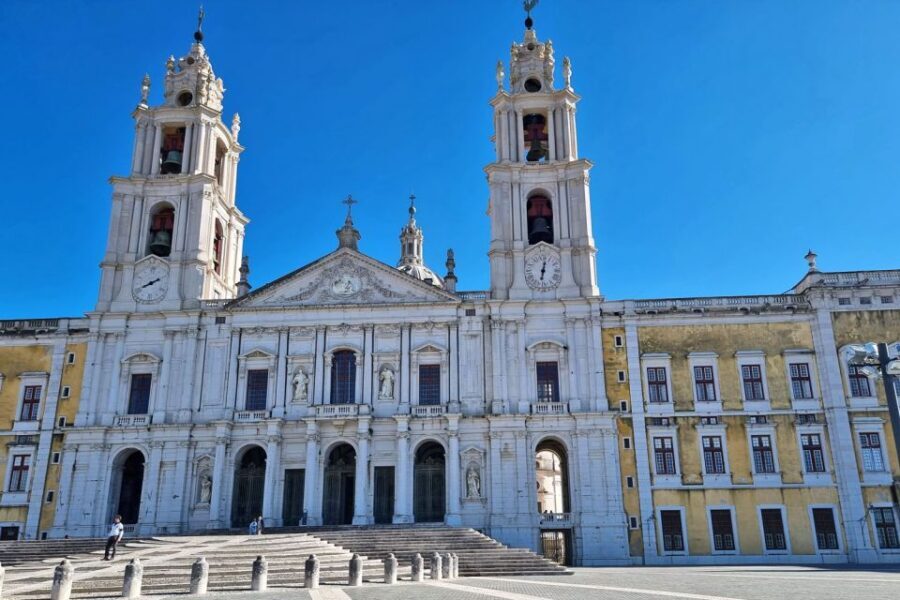 Lisbon: Wellington's Defensive Lines Tour - Mafra National Palace: Basilica visits that feel like a world of their own