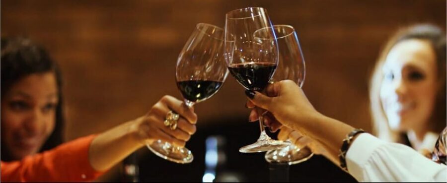 Lisbon Wine Tasting - How sommeliers teach flavors and aromas (so you can actually taste better)