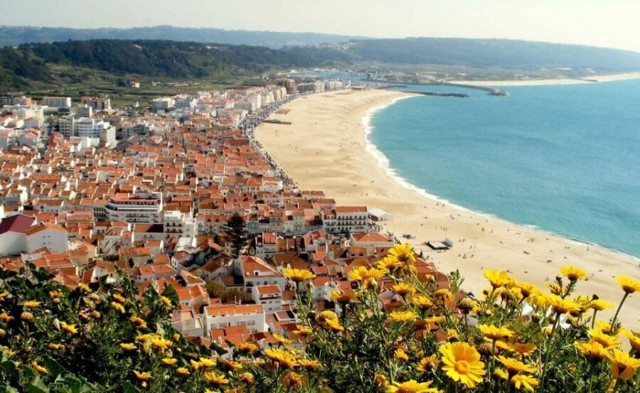 Lisbona: Tour a Fátima, Óbidos e Nazaré - A tight 8-hour route that still feels coherent