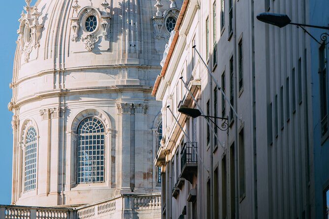 Lisbon's 7 Hills on Tuk-Tuk - Pickup and the Praça da Figueira meeting point