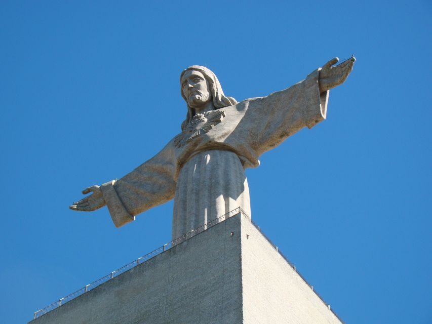 Lisbon’s South Side, River Tejo & 3-Hour Walking Tour - Who should book this tour, and who might prefer something else