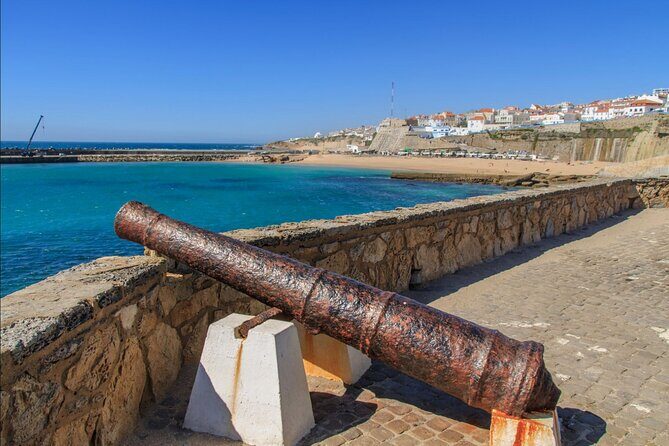 Mafra and Queluz Palaces Private Tour with Tickets - Ericeira: seafood lunch break and a small-town stroll