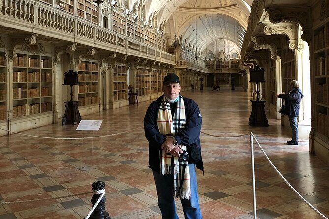 Mafra and Sintra: Choose 3 of 6 Palaces to visit on private tour - Palácio Nacional e Jardins de Queluz: official royalty, Pedro I, and Mary Louca