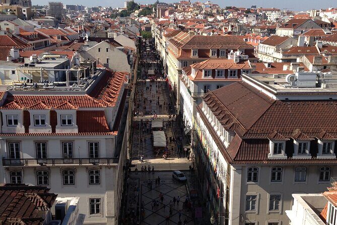 Make it the best day in Lisbon - Half day Private tour - Stop 6: Alfama for 15 minutes of atmosphere and quick orientation