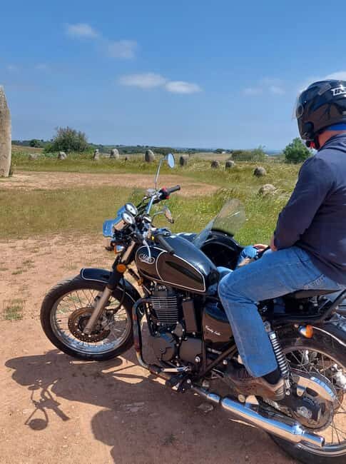 Megalithic & Medieval tour on a sidecar Évora - Getting started at Jardim Público de Évora (and what to spot)