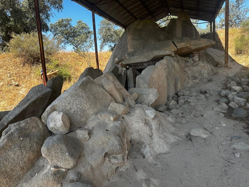 Montemor-o-Novo or Évora: One-Day Tour of Megaliths - What the guides add (Pedro, Cristina, and the power of local context)