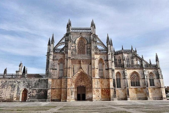 Nazare,Obidos, and Batalha Monastery Private Tour - Why this Lisbon day trip is a smart use of your time