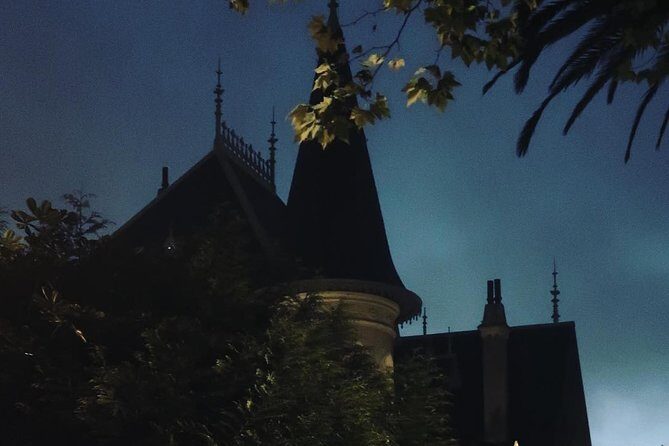 Night Walk: "From the Ghosts of the Castle to the Apparitions of the Mountains" - Why Sintra after sunset feels like a different place