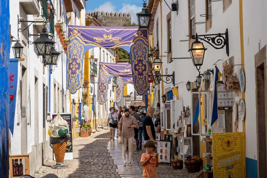 Óbidos: Flexible Walking Tour in Medieval Town - Entering Óbidos at Vila Gate With an Offline Plan