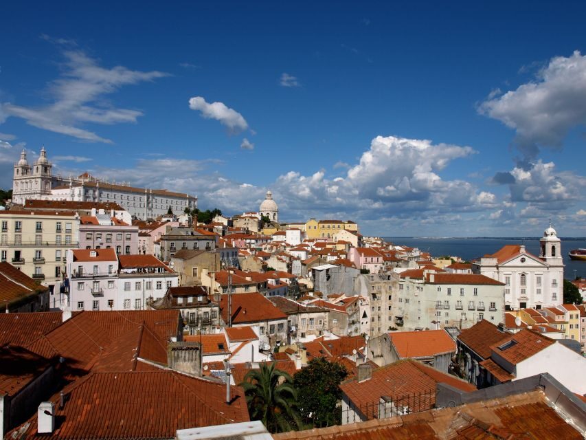 Old town of Lisbon on board of a tuk tuk- 1hour - Key Points You’ll Care About