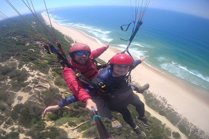 Paragliding Experience near Lisbon - Where you start in Lisbon: the FerrariR. Artilharia meet-up