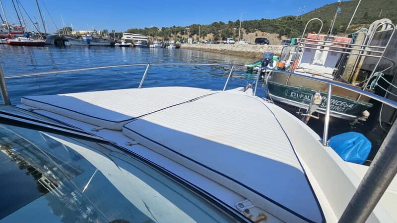 Passeio de Barco em Sesimbra (Publico/Compartilhado) - Pricing: is $63 worth 3 hours here?