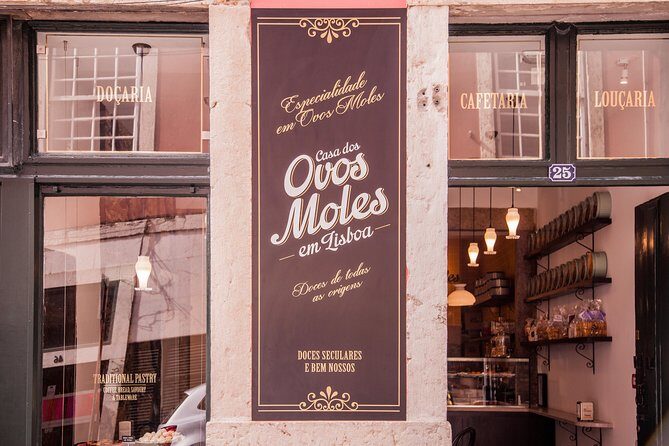 Pastel de Nata Workshop in Lisbon - Tasting With Port Wine or Ginja: More Than a Dessert Moment