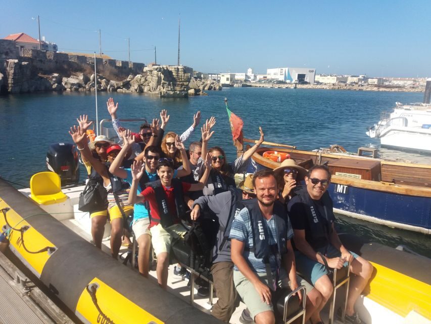 Peniche: Dolphin Route Boat Trip - The west-coast views you only get from the water