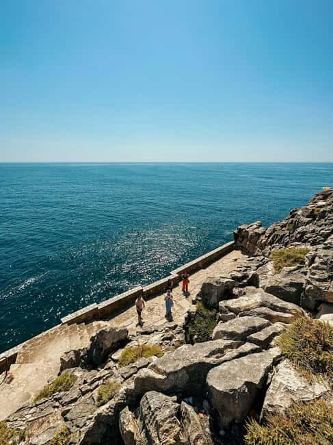 Peniche Private Walking Tour + Tasting | Trails & Nature - Key points to look for