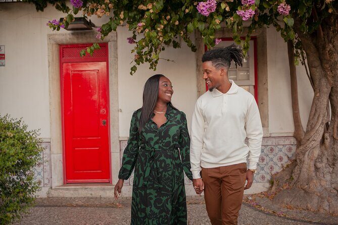 Photographer in Lisbon - Couples, Solo Shoots, and “Not Photogenic” Confidence