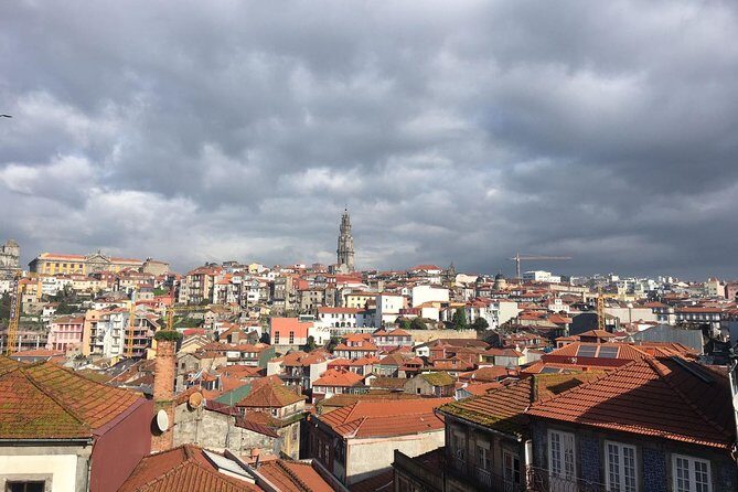 Porto, Aveiro and Costa Nova Private Tour From Lisbon - Sao Bento Station: A Short Visit That Still Feels Like Porto