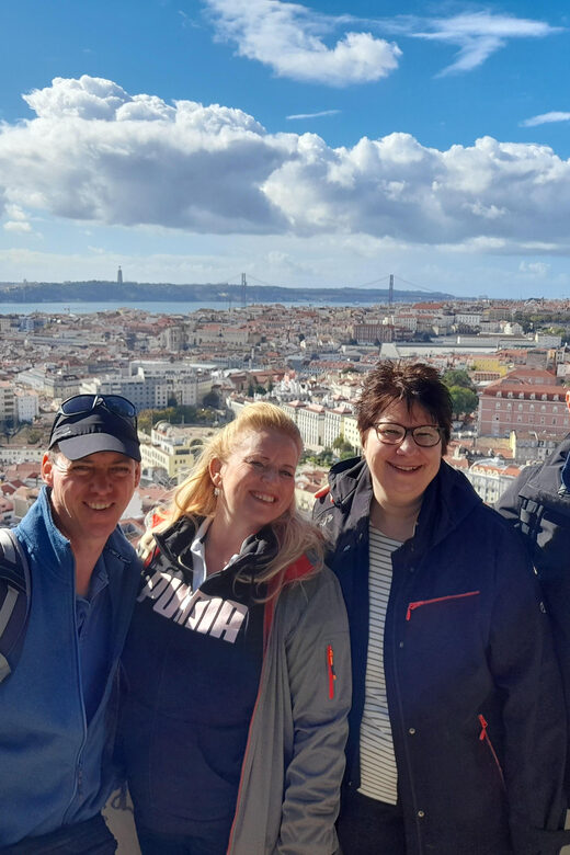 Privat Walking Tour in Alfama, Baixa, Chiado - Santa Justa Lift in 10 minutes: a quick viewpoint and a big-story moment