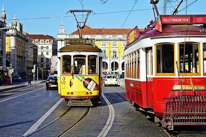 Private 2-Hour Sightseeing Tour in Lisbon - Stop 3: Alfama’s Narrow Cobblestones and Old Houses