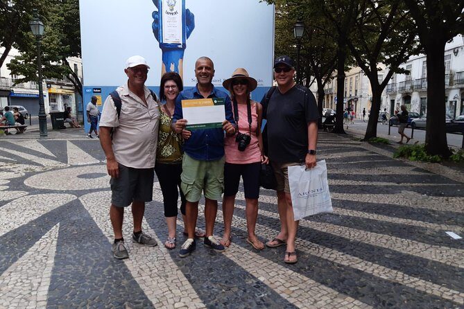 Private 2-Hour Sightseeing Tour in Lisbon - The Driver, the Wi‑Fi, and the On-the-Road Style of Sightseeing