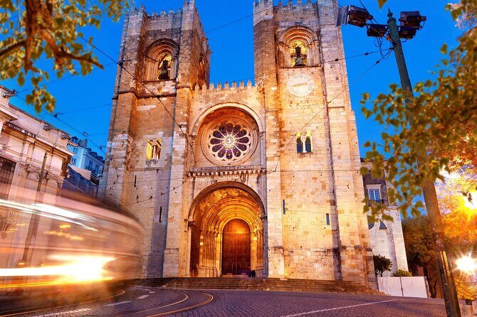 Private 4-Hour Lisbon City Highlights Tour by Tuktuk - Basilica da Estrela and Pink Street: Contrasts That Make the Day Feel Complete