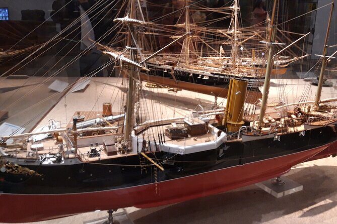 Private Belem tour with tram and the new Quake Museum - Quake Museum: The Best Piece of the Puzzle
