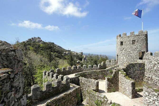 Private Car Tour to Pena Palace and National Park - Vale dos Lagos: your quick, ticket-free photo moment