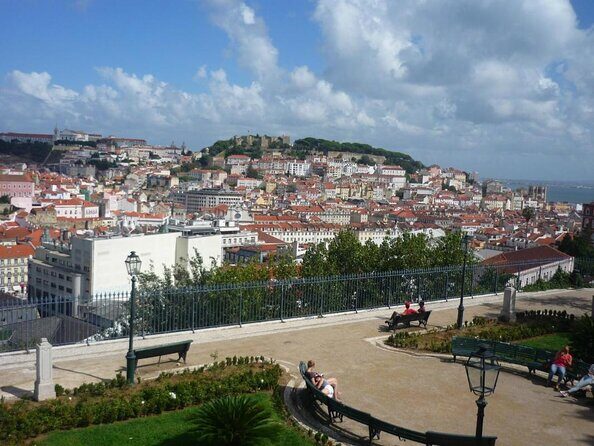 Private Culinary Kickstart Tour: Lisbon - Miradors and city views: tasting with your feet and eyes