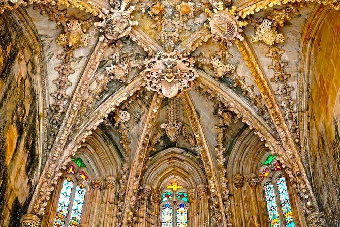 Private day tour Fatima Batalha Nazare Obidos from Lisbon - Fatima’s Marian Sanctuary: Mass options, Apparitions Chapel, and Lucia’s tombs