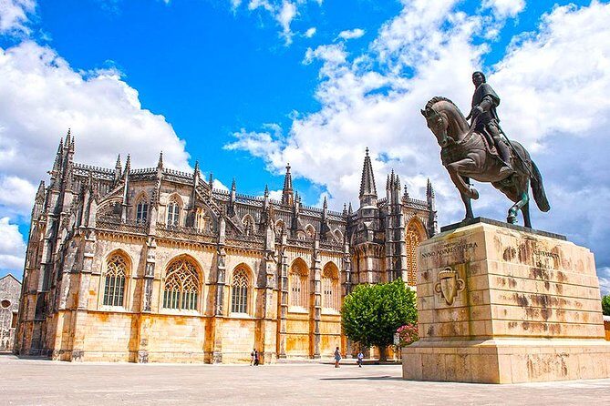 Private day tour Fatima Batalha Nazare Obidos from Lisbon - Batalha Monastery: UNESCO Gothic details and Santa Maria da Vitória at 32.5 meters