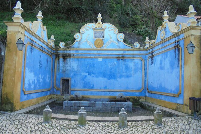 Private Day Tour to Sintra Cabo da Roca and Cascais - Castelo dos Mouros: the Moorish fort ruins with long views